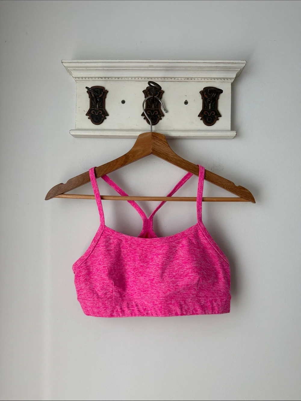 ALO Yoga Hot Pink Y Strap Bra Women’s Athletic